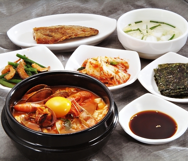 이미지포털 아이클릭아트 무제한 이미지소스 X 아이클릭아트